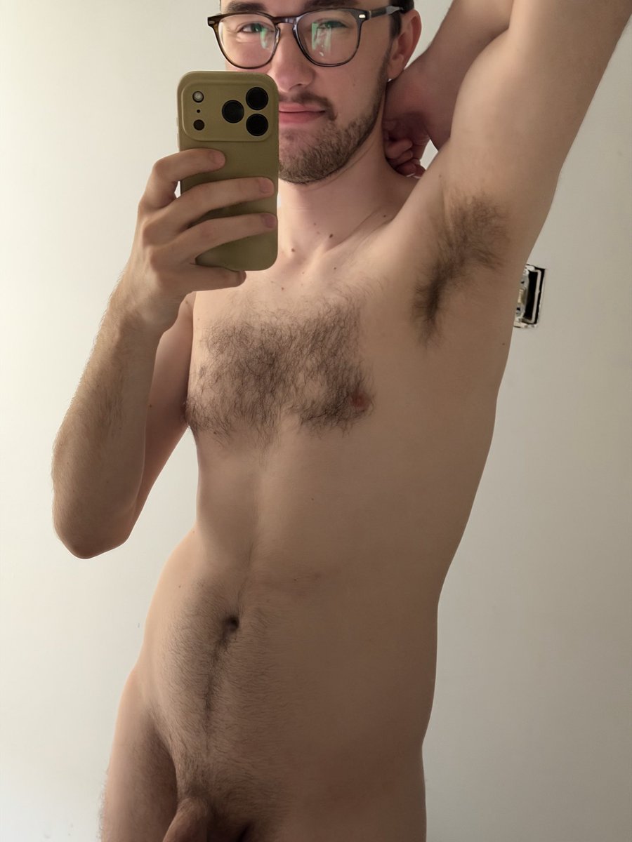 ThatHungBiGuy's tweet photo. First nude after turning 30 👀 https://t.co/eUbGM0DCqI