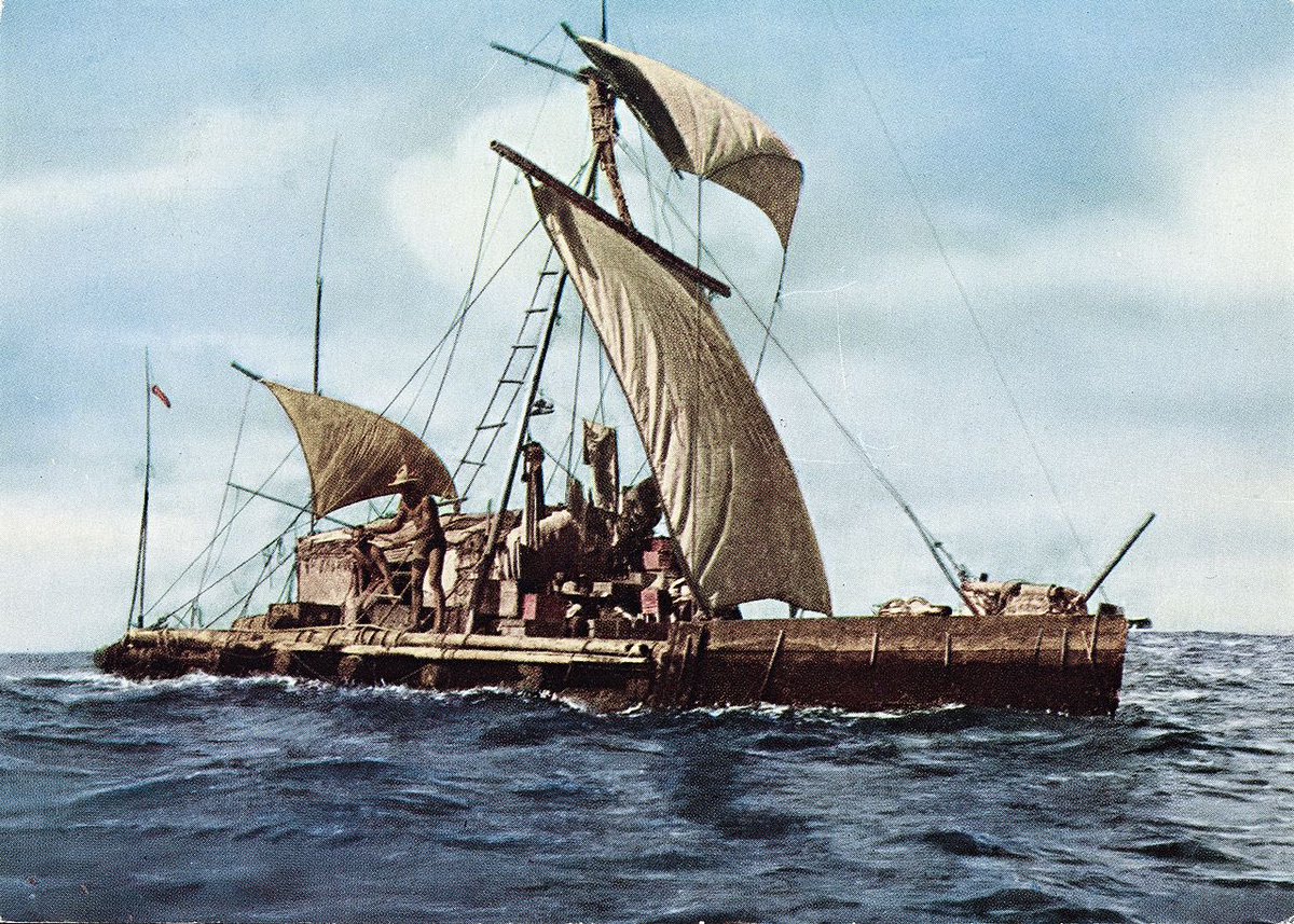 El 28 de abril de 1947 partió desde el puerto del Callao la expedición en la balsa "Kon Tiki" con destino a la Polinesia. Viajaron durante 101 días a lo largo de casi 7000 km por el océano Pacífico, hasta llegar a un arrecife en el atolón de Raroia, en las islas Tuamotu, el 7 de