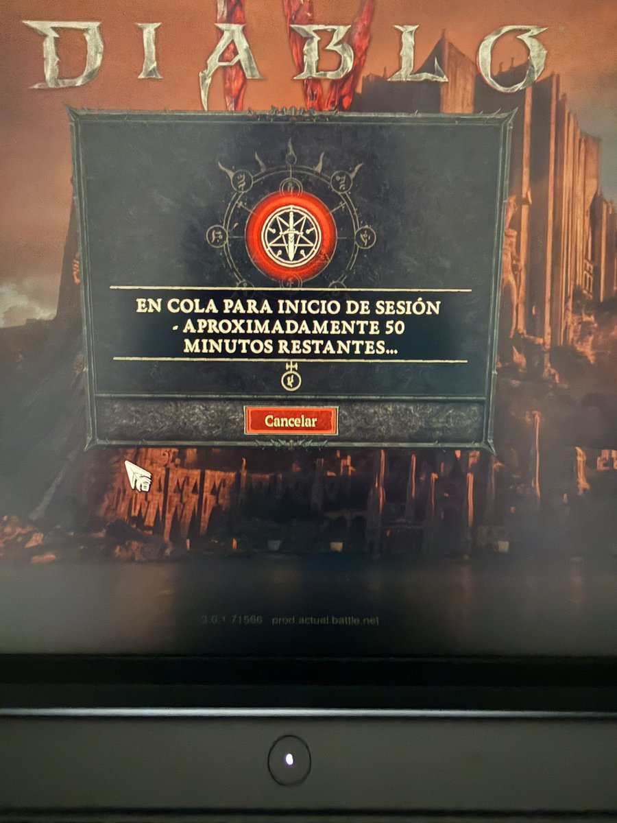 EdGarces2's tweet photo. @DiabloLATAM Váyanse a la 💩, ches incompetentes! https://t.co/07UB8Q7g4V