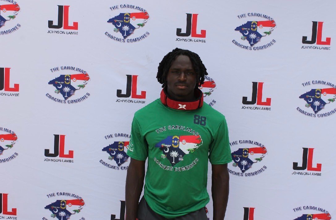 Chris321033's tweet photo. so blessed to have had the chance to go the and show my talents at @CoachesCombines great competition and was displayed that day back to work for the season

@VikingsEmerald @MackHite @PrepRedzoneSC @SCSportsNow 
@DuboseTad https://t.co/tt2CUuefn9