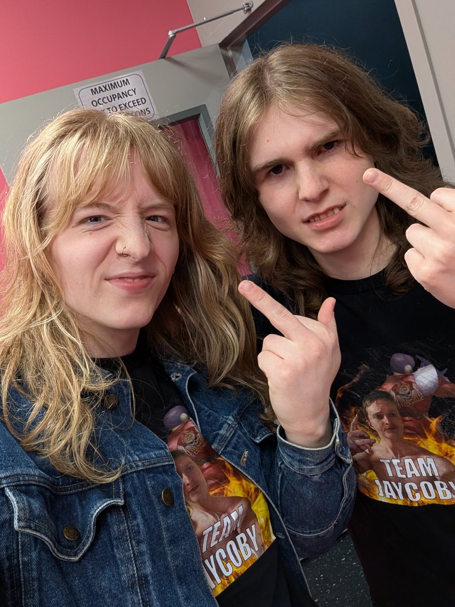 awesom3pear's tweet image. #TEAMJAYCOBY #4LIFE  #FRIENDFROMOREGON