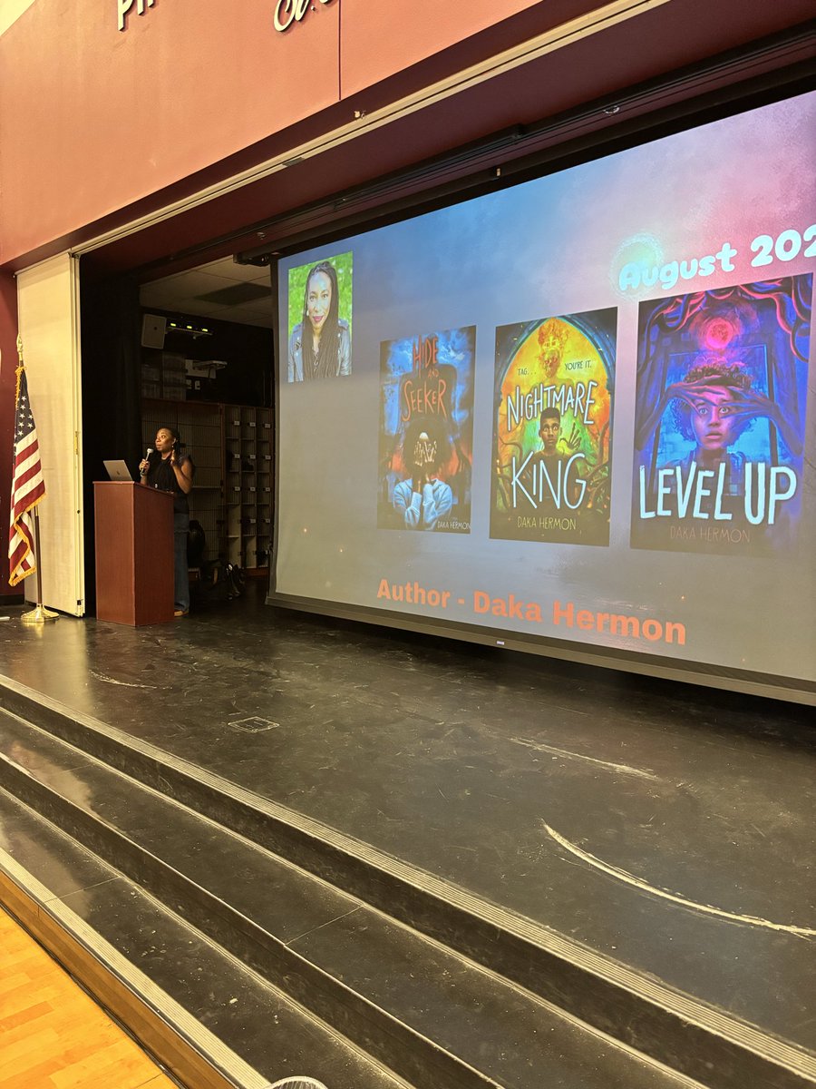 dakadh's tweet photo. Still smiling after a great weekend presenting, signing books, and meeting wonderful readers and authors at the Henderson Reads Book Festival! https://t.co/DPpwtK3PXv