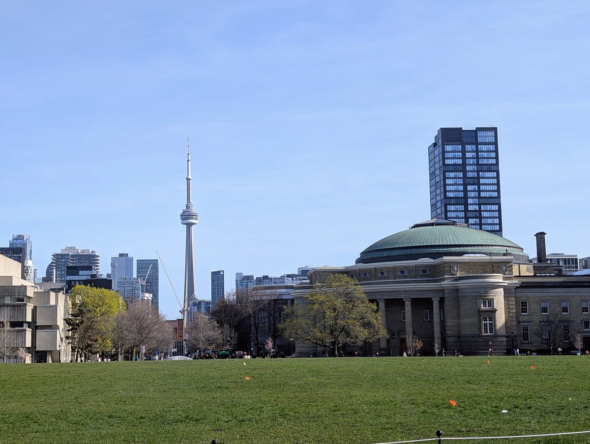 mellymaracuja's tweet image. #toronto