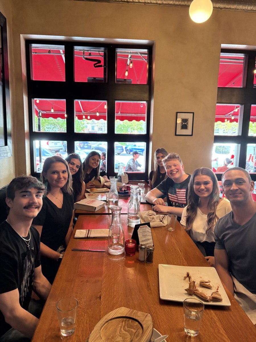 Ella Mullenbach tweet media