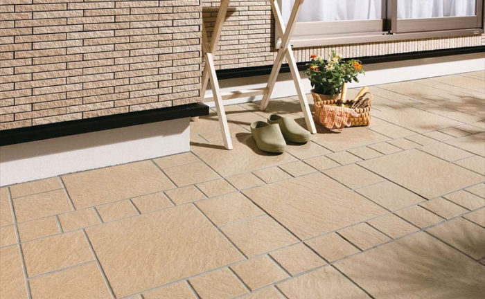 tilelife's tweet image. ガーデニングの季節到来🌿
今週は【庭タイル】特集！
失敗しない選び方コラムと、住宅の庭から店舗テラスに映えるおすすめ品をご紹介。
ナチュラルからモダンまで理想の空間づくりを✅ 👇 tilelife.co.jp/mailmagazine/b…
#外構
#DIY