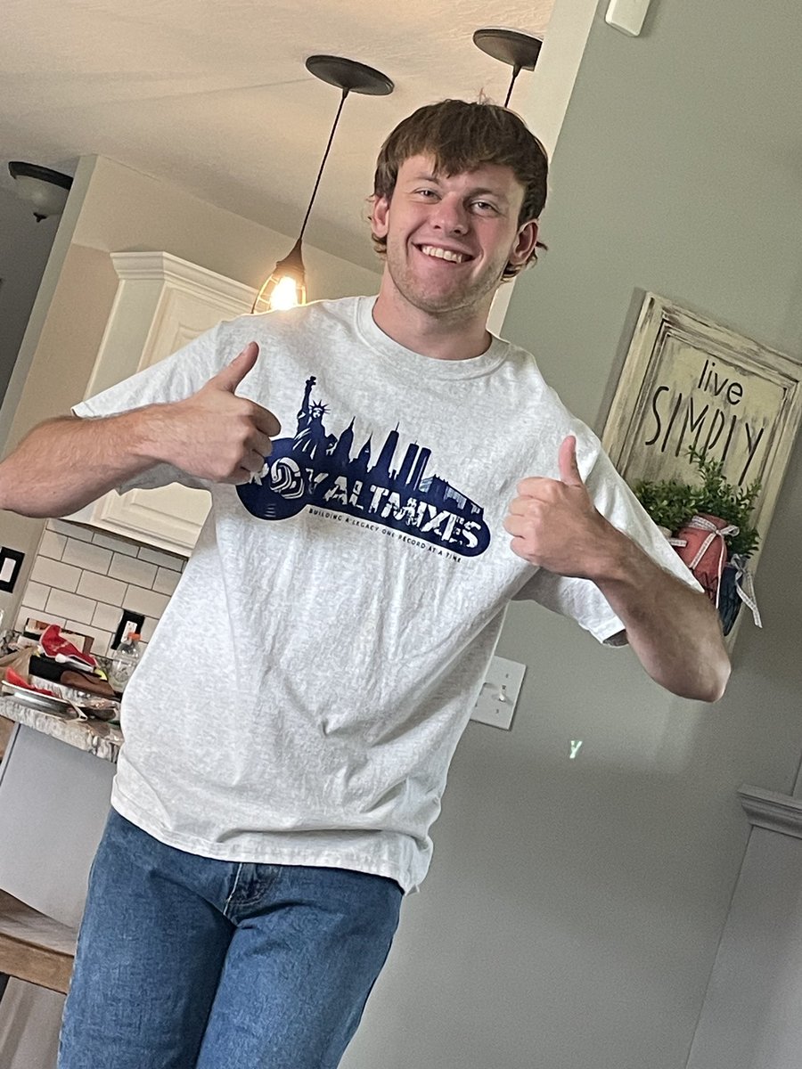 Michael Makowski tweet media