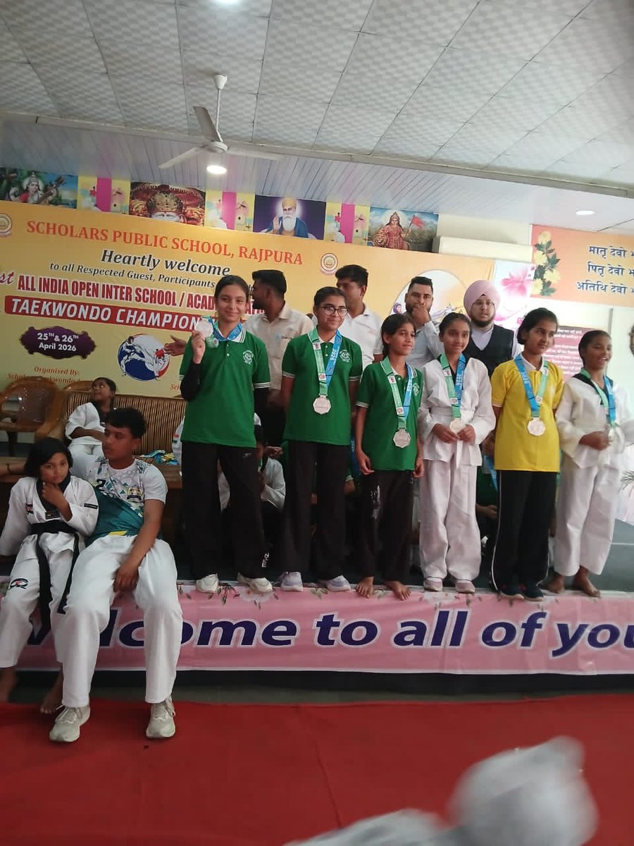 jnv_patiala's tweet image. JNV Patiala shines! 🏅
Taekwondo players win 7 Gold 🥇 &amp;amp; 6 Silver 🥈 at Open State Games, Rajpura.
Guided by sports teachers Mohiter Kamboj &amp;amp; Anjan Negi and coach Inder Kumar. 💪🔥#JNVPatiala #Taekwondo #ProudMoment
#nvshq #nvsrochd