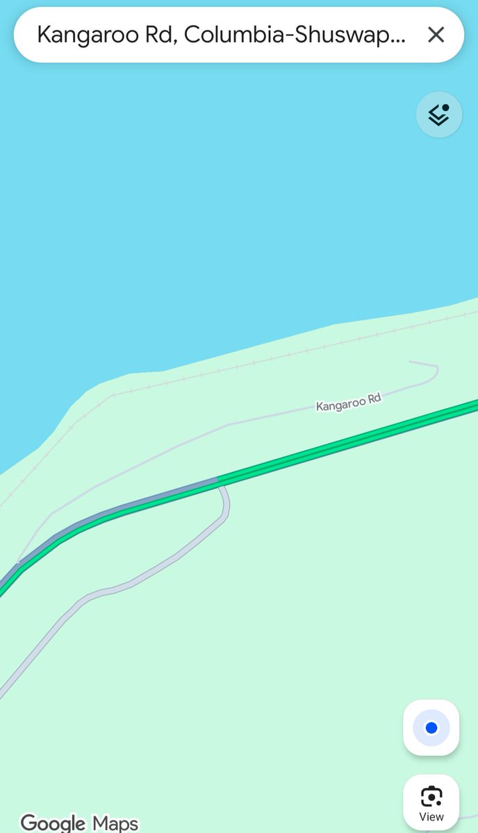 Kamscan's tweet photo. #salmonarm crews responding with #bcws to kangaroo Rd for a brushfire seems like they are getting the upper hand on it #bcfire https://t.co/jumdVuvm2i
