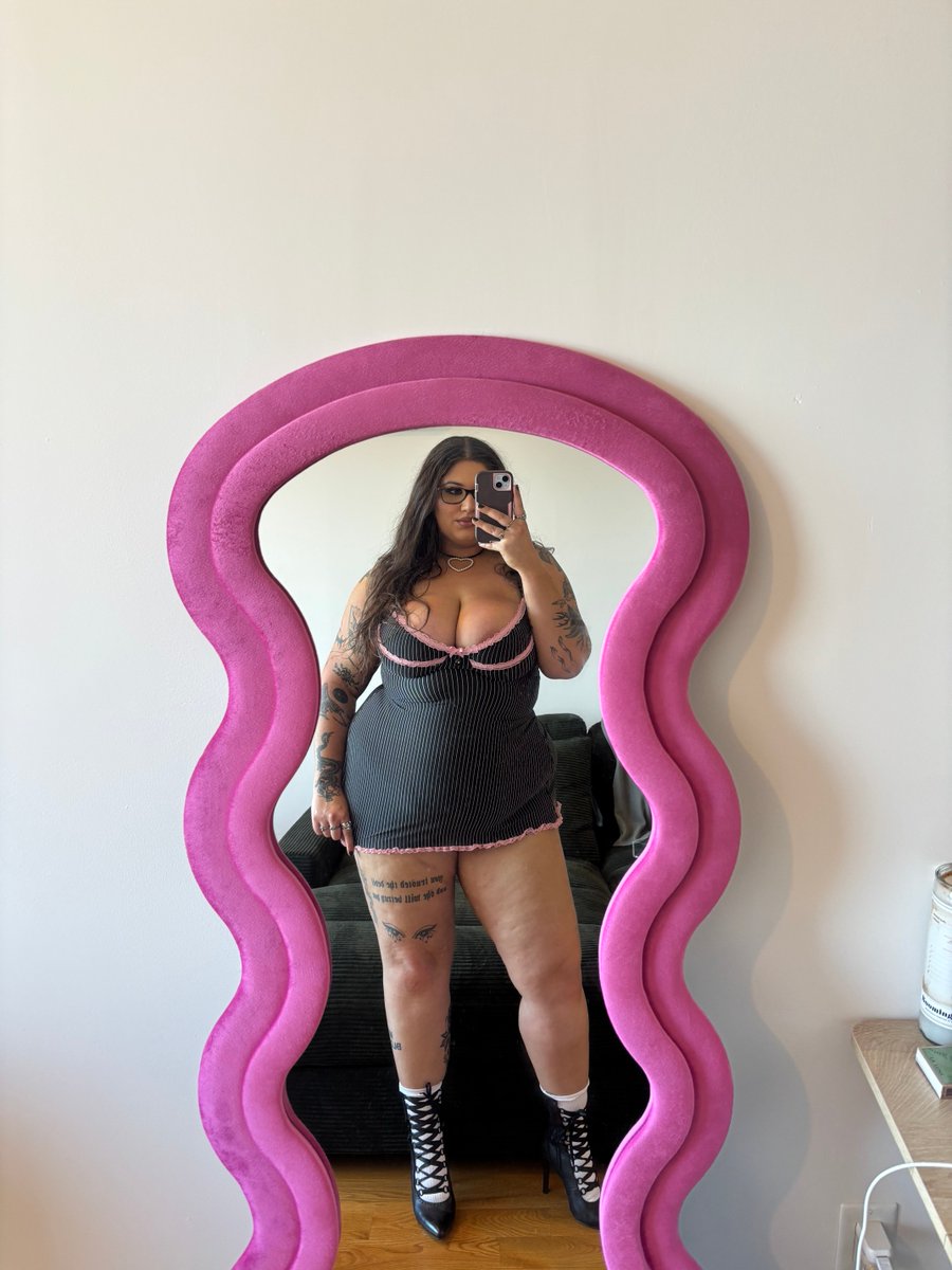 Mommy Jade tweet media