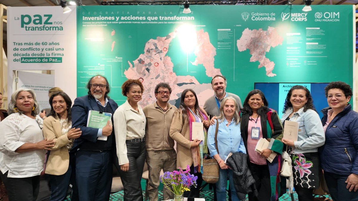 URestitucion's tweet image. #AEstaHora se desarrolla en la #FILBo la segunda jornada de la URT 🌱 y de las mujeres que impulsan la restitución 💟 en los territorios. 

✅ Bajo el liderazgo de la secretaria general Jaqueline Campos, en articulación con CODHES y la Organización Internacional para las
