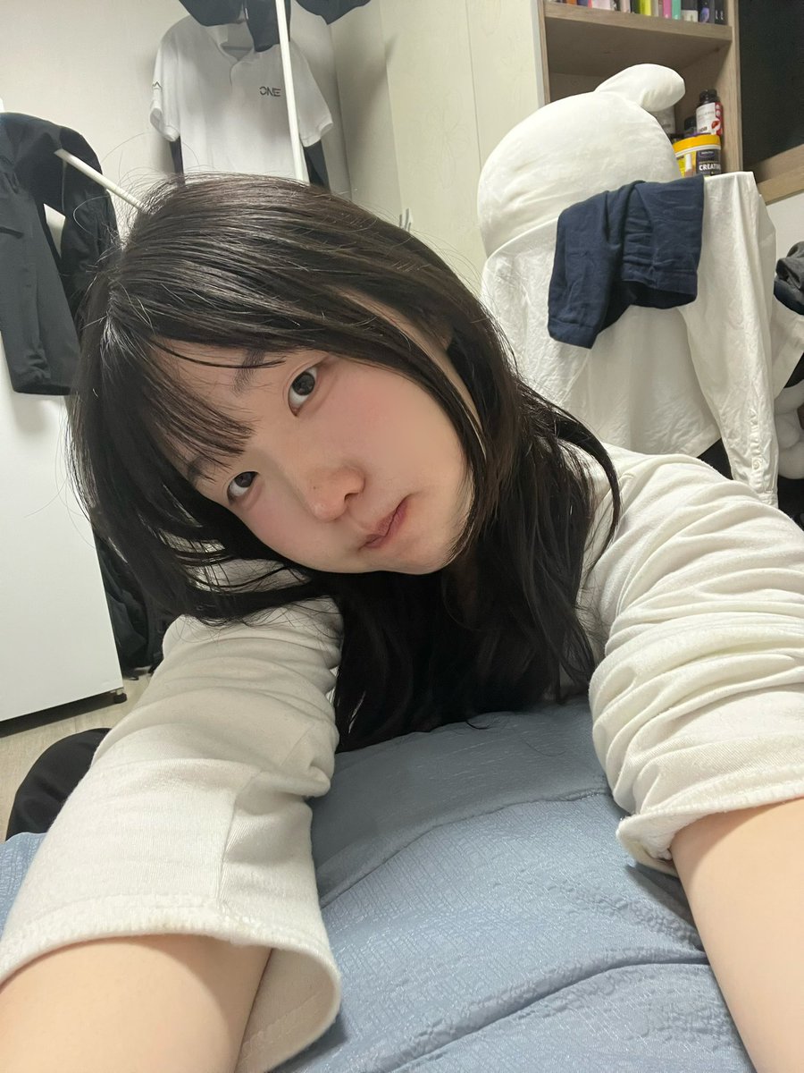 민 tweet media