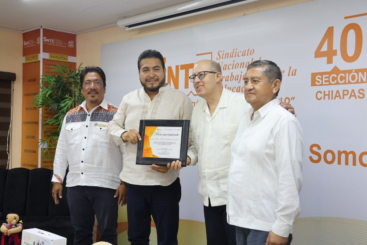 SNTE Sección 40 tweet media