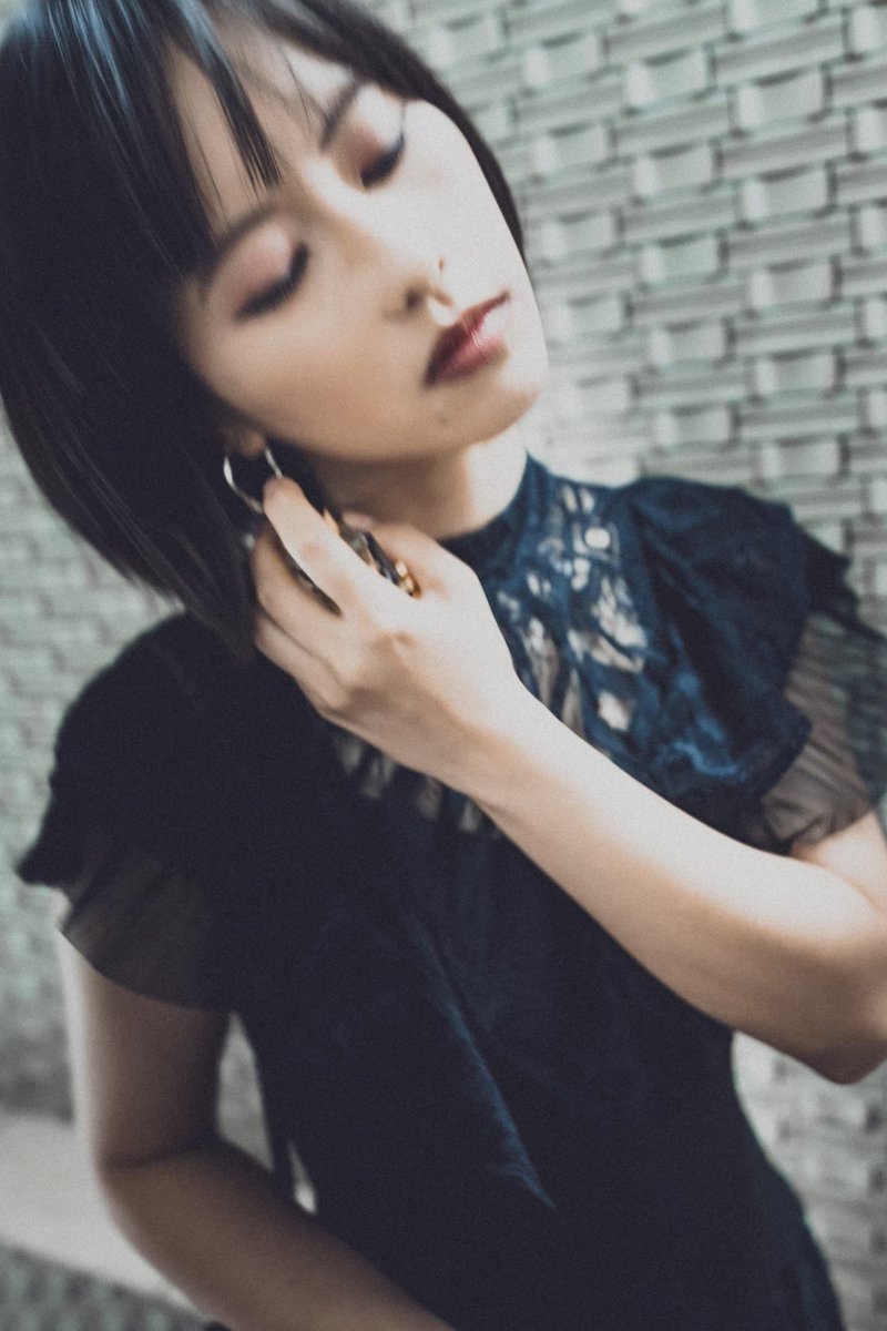 翠@被写体 tweet media