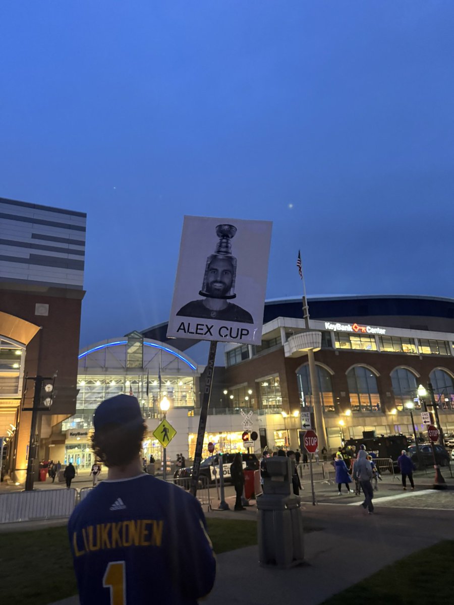 WesRanch tweet media