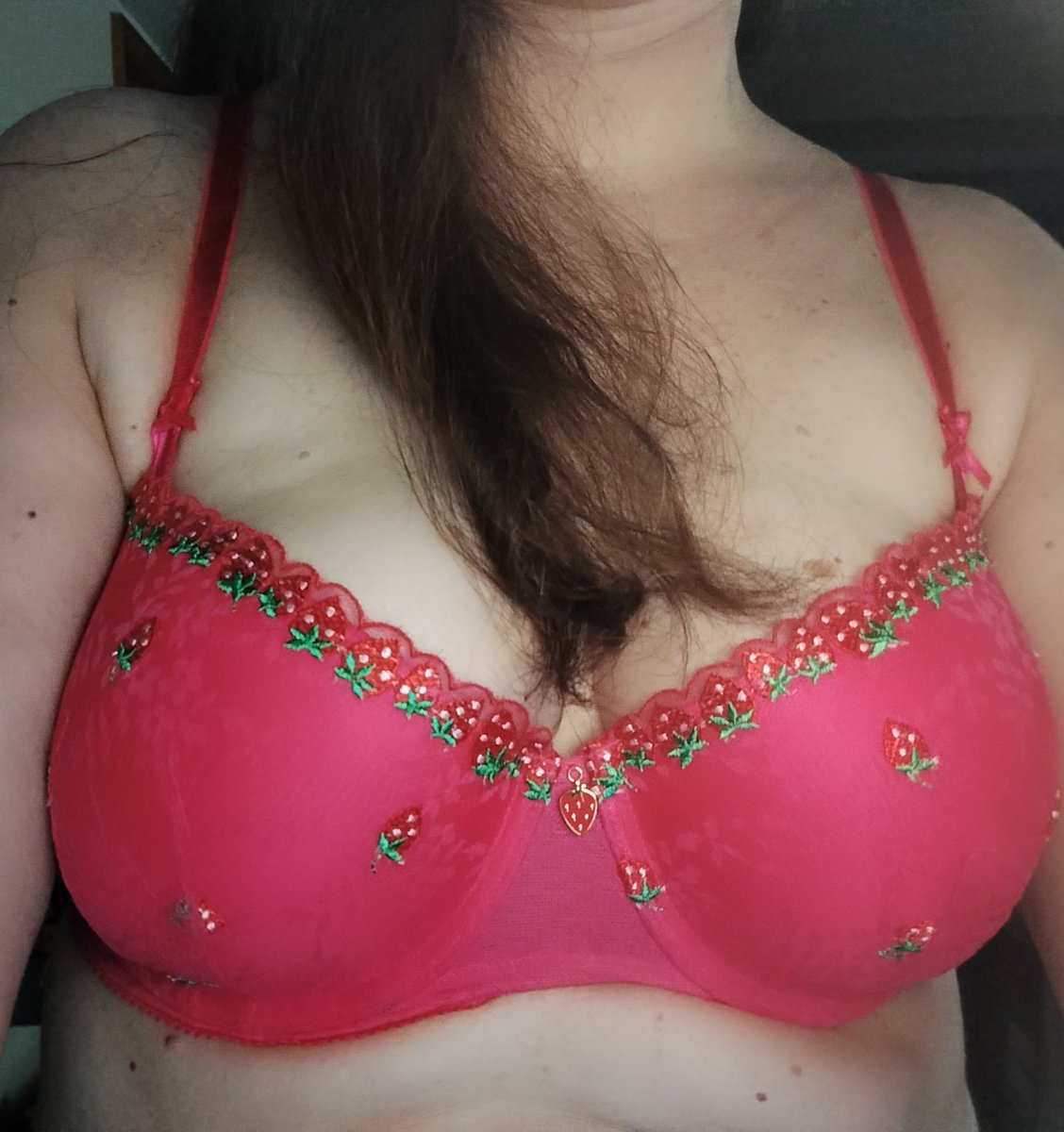 𝑅𝑖𝑛𝑎🐟 tweet media