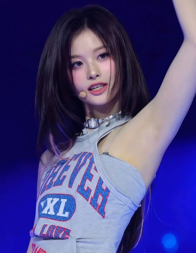 kpop pics💕 tweet media