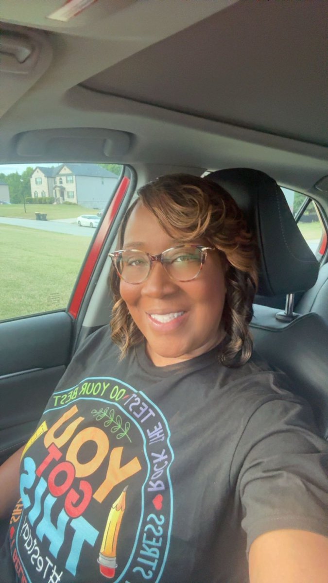 BetinaBryant's tweet photo. First Day of Testing @DutchtownMs_HCS 🎉🎉 I stepped in the building ready to motivate our scholars. Math is my JAM and I want them to love it just as much as I do💕#proficient #distinguished @DrCrysWilliams @mathspeakslife https://t.co/bn6nxbt4Wa