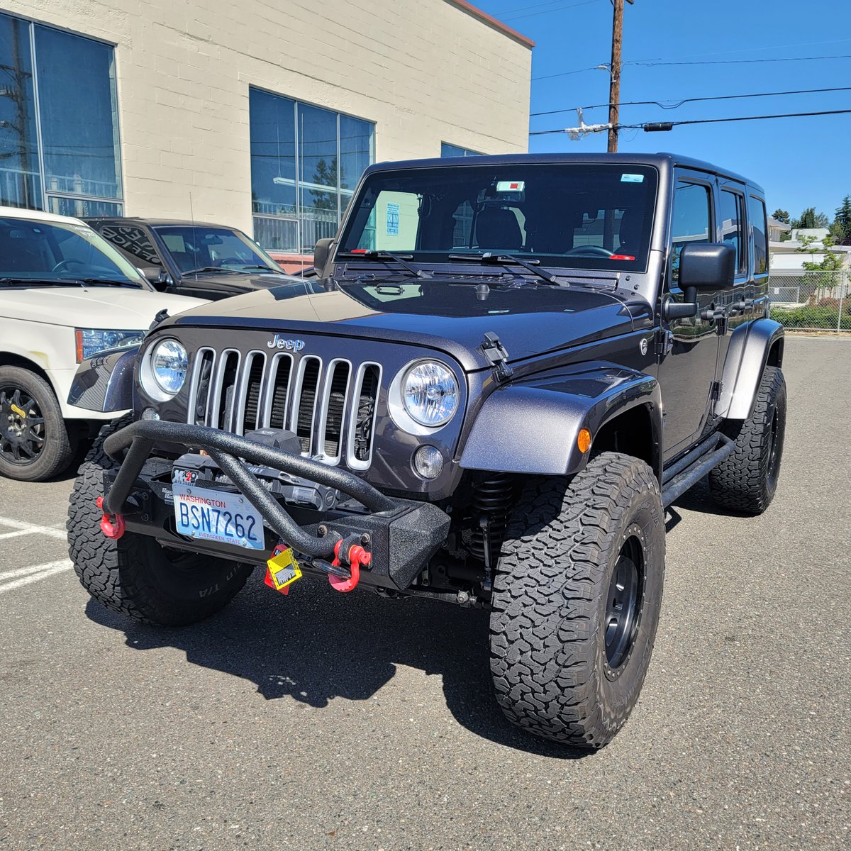 RefinishWay's tweet image. Get #CollisionRepair by an experienced team in 2 available locations; Everett &amp;amp; Lynnwood. We will work with your insurance company to get you safely back on the road. #InsuranceClaims #Collision #AutoBody #AutoBodyRepair #NarrowWayRefinish #QueenAnneAutoBody #NWBedliners