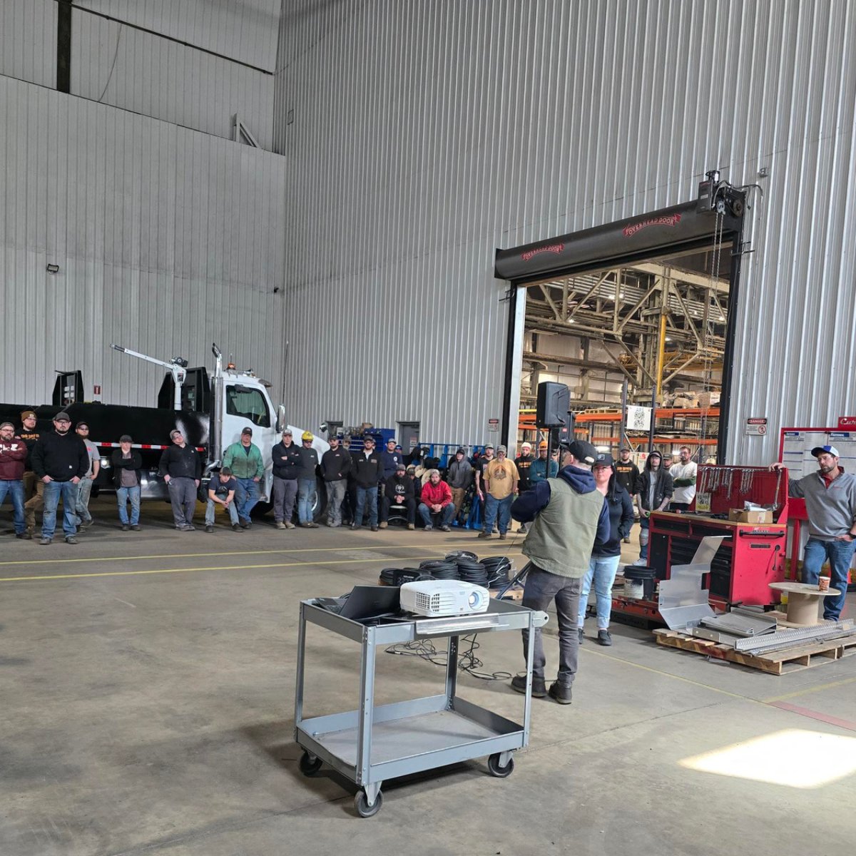 CurrySupply's tweet image. Last week, our Hollidaysburg location came together to reflect on the past quarter. It's great to have our team come together to celebrate wins, share opportunities, and discuss our future goals! 👍 #currysupply #worktrucks #teamwork