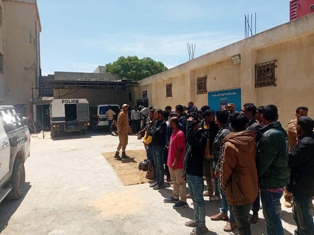 rgowans's tweet image. #Libya 25.04.26 - DCIM during security operations south of Al-Haniya apprehended 68 undocumented #migrants of Bangladeshi &amp;amp; Sudanese nationalities and arrested 2 human smugglers. All transferred to IDC in Al-Bayda for legal action. #migrantcrisis #DontTakeToTheSea #seenotrettung