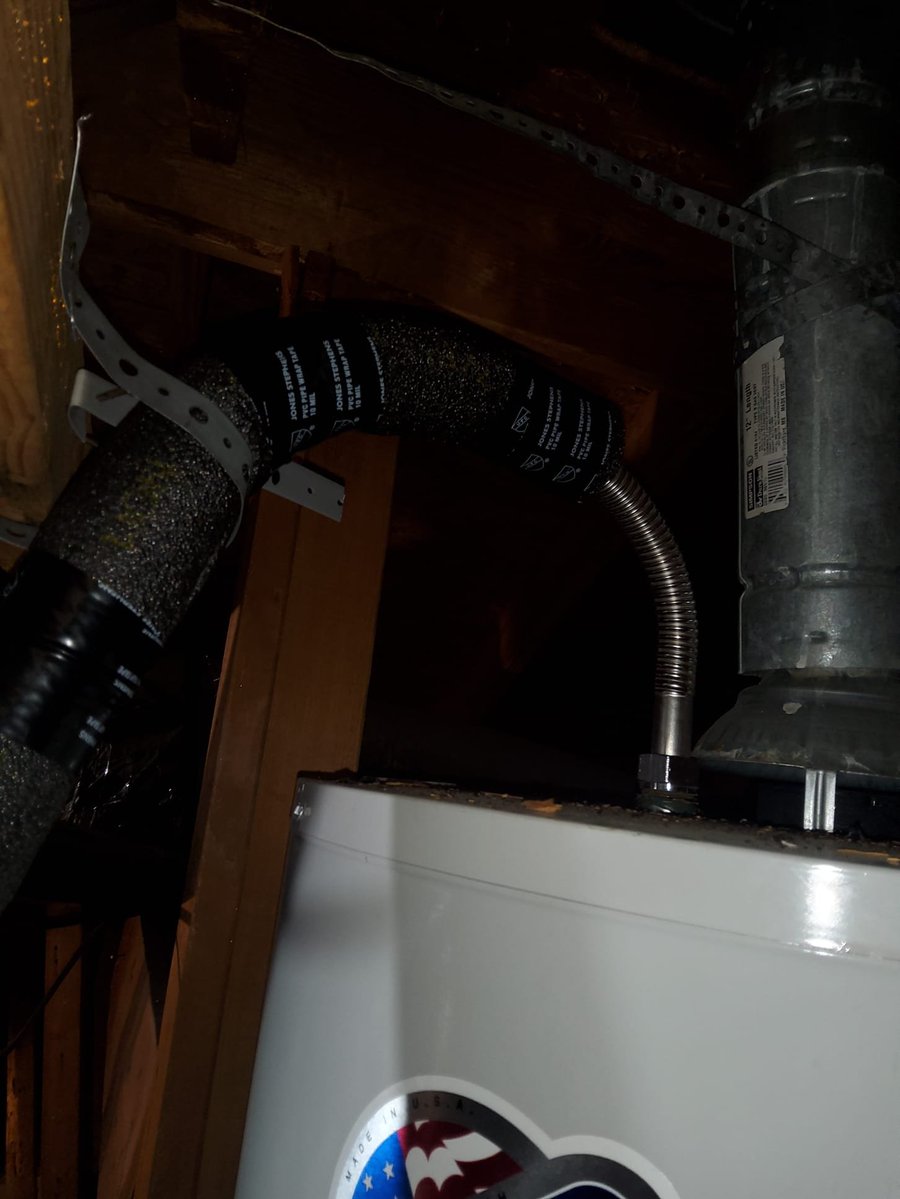 Aubrey_Plumbing's tweet image. Leak repair in Plano, TX 🔧💧 Found issue at water heater supply line, replaced and reinforced piping. No leaks after testing. #AubreyPlumbing #DFWPlumber #PlanoTX