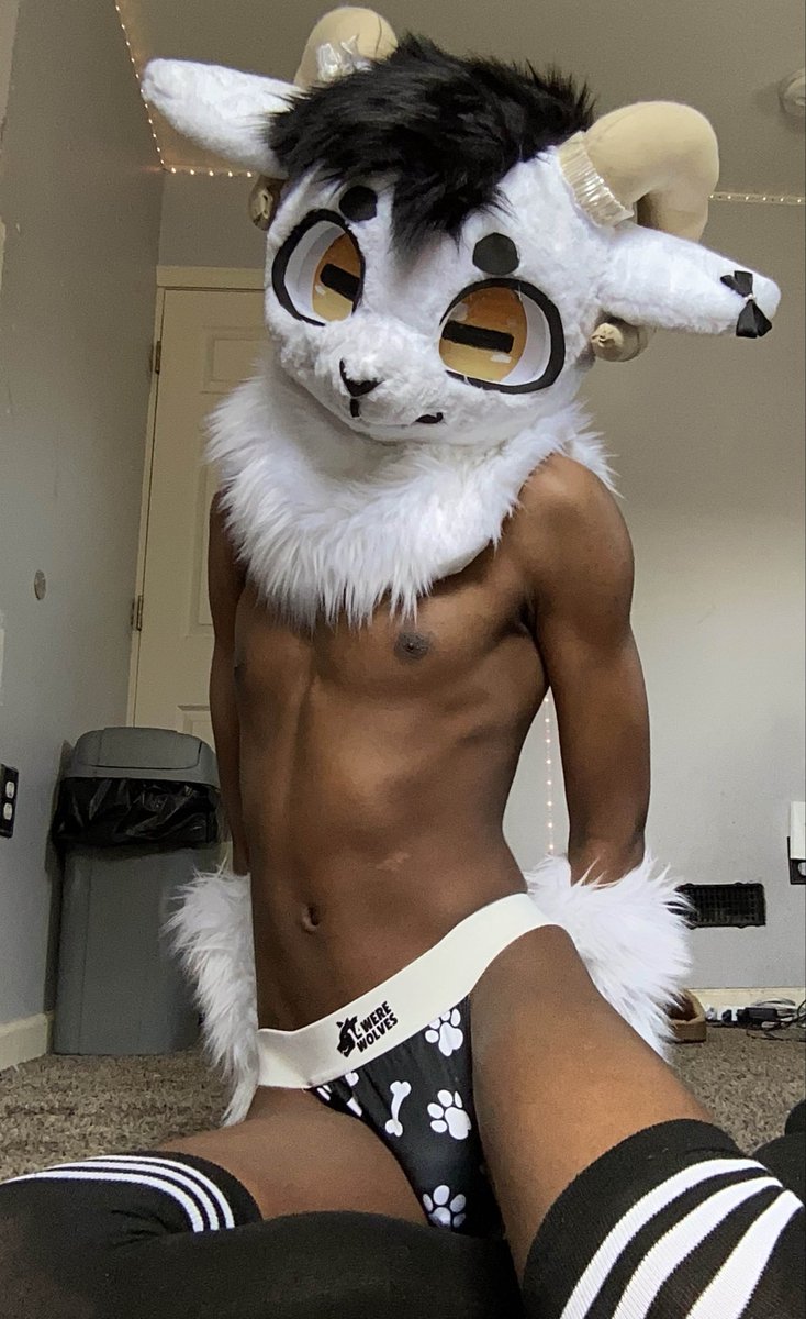 Zintrah 🔞 tweet media