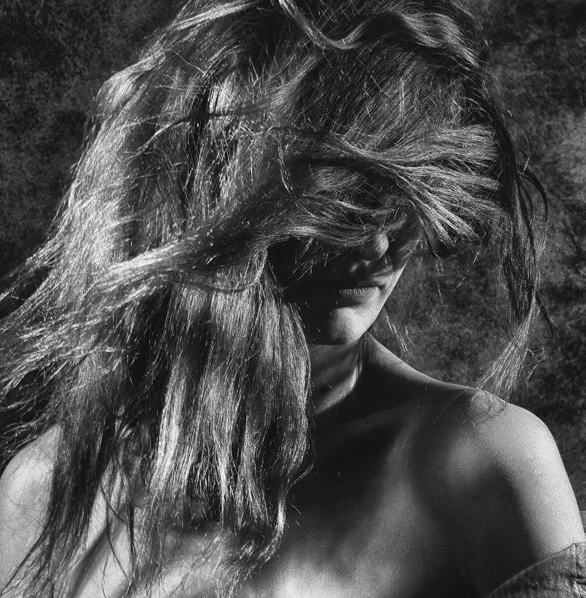 #Студийная #локация. 
Май. May. 2026
Welcome. #ТФП  #TFP free style.
#Колличество съемок и образов не ограничены.
#Improvisation или по образцам (референсам).
instagram.com/alexanderkrivi…
tiktok.com/@krivitskiy
t.me/TFPKievUkr 
facebook.com/groups/2649575…