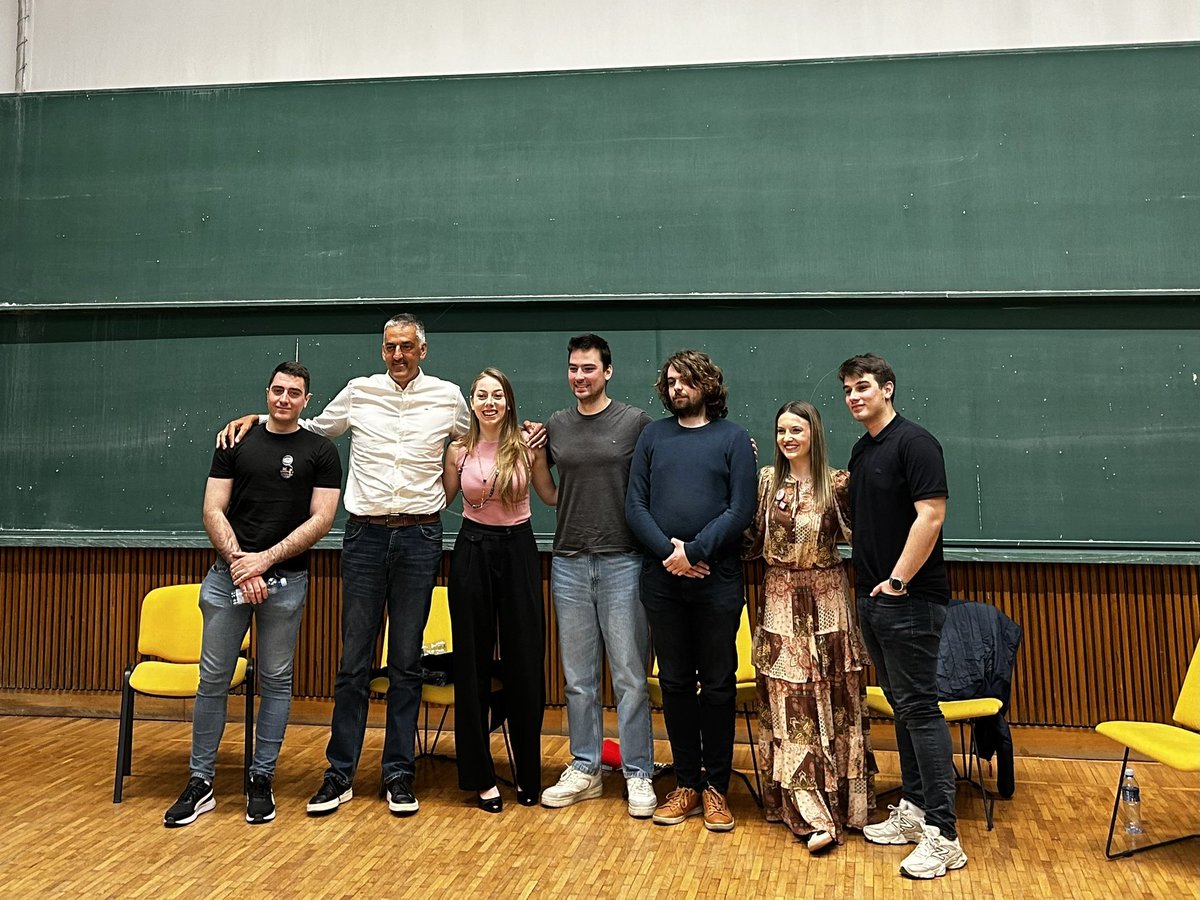 MFUBlokadi tweet media