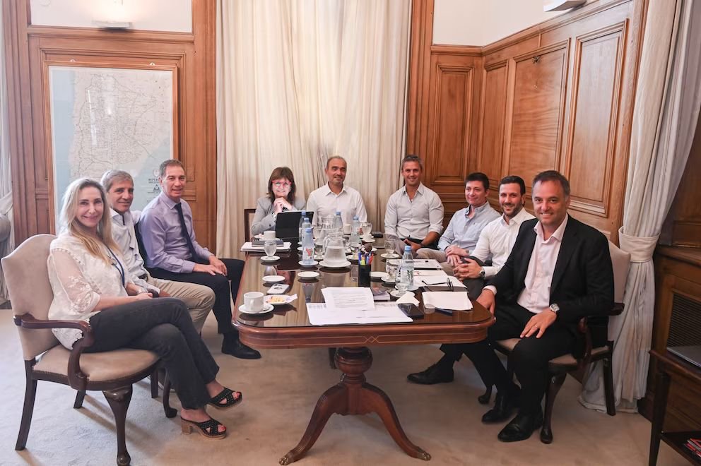 Manu Jove tweet media