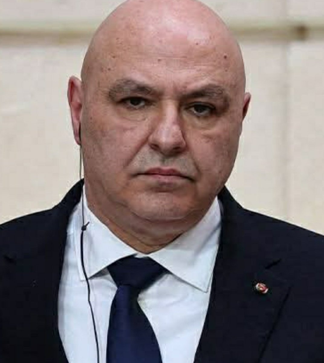 قاسم(غريب) tweet media