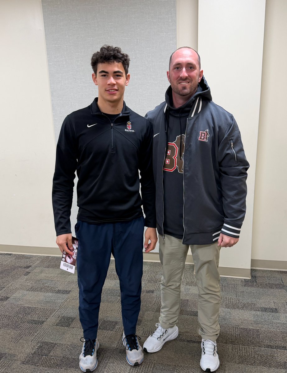 ClementRomanski's tweet photo. Great connecting with @Coach_DiRi this morning during lifts.

Appreciate him coming by and taking the time to meet up. It was great to continue building the relationship and learning more about @BrownU_Football.

Thankful for the camp invitation, looking forward to getting back on campus soon 🐻 

#SKOVIKES 🟢⚪️