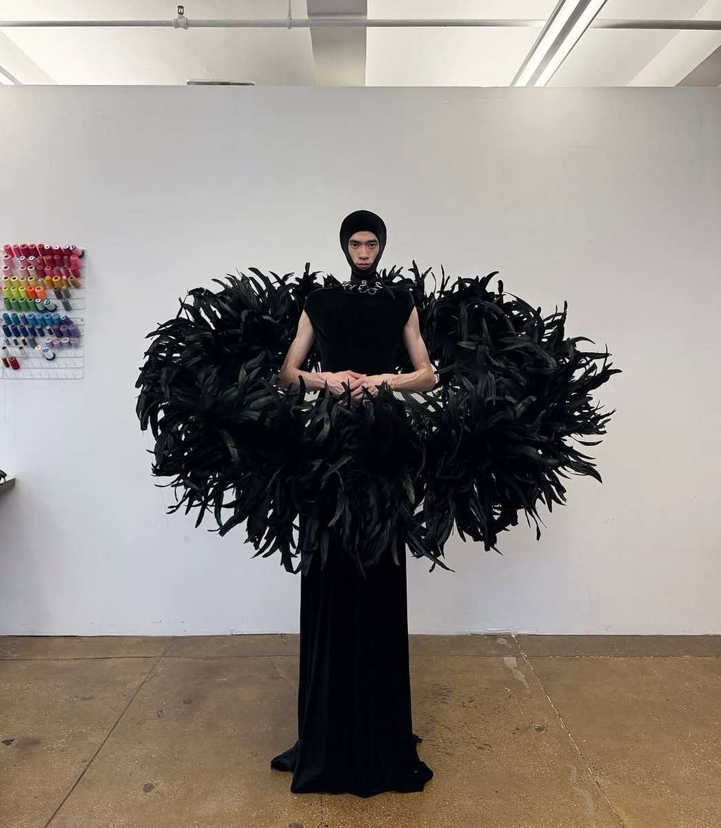 Lady Gaga in ✨️BAD BINCH TONGTONG✨️ 'floating gown' for 'The Devil Wears Prada 2' soundtrack 'Runway' music video.🪡