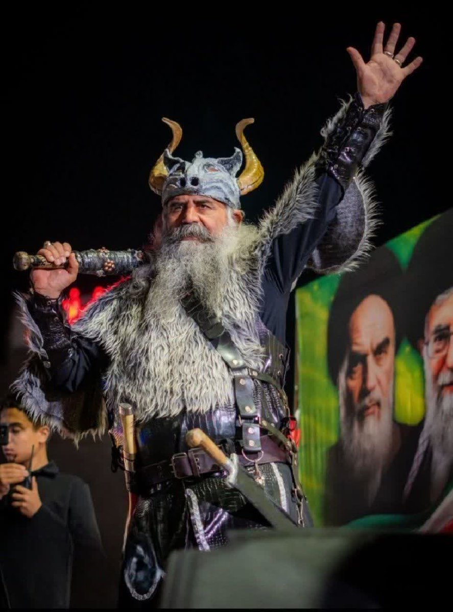 خانم کیوانفر tweet media