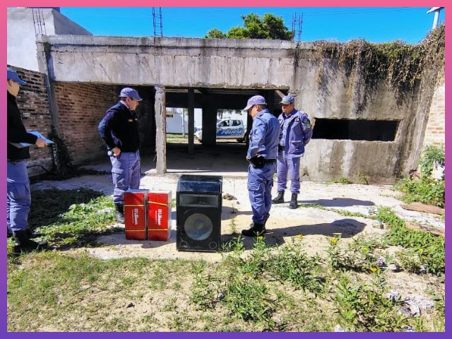 NPChaco1's tweet image. #RESISTENCIA: Tras Un Rápido Accionar Policial Recuperaron Elementos #Robados De Una #Escuela

#Noticiasdelparana   noticiasdelparana.com.ar/NuevaEdicion/2…