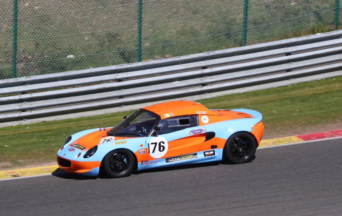 susiebear78's tweet image. My little Elise enjoying a race weekend with CSCC @circuitspa 🧡💙🧡🇧🇪🏁photos thanks to MVG Photographic #lotus #spa #elise #modernclassics #girlracer #76