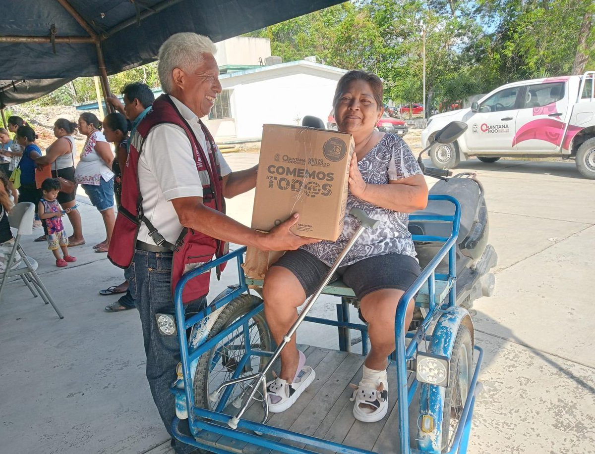 MaraLezama's tweet image. 📦 Amigas y amigos beneficiarios del programa "Comemos Tod@s", les recordamos que continúan las entregas de los paquetes alimentarios correspondientes al primer bimestre de 2026. 

Hoy tenemos módulos de entrega en #OthónPBlanco, #FelipeCarrilloPuerto y #BenitoJuárez. 

Solo