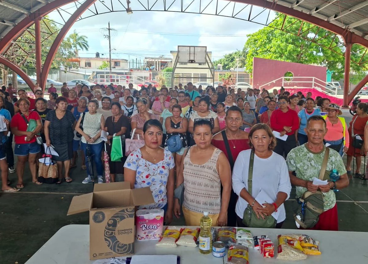 MaraLezama's tweet image. 📦 Amigas y amigos beneficiarios del programa "Comemos Tod@s", les recordamos que continúan las entregas de los paquetes alimentarios correspondientes al primer bimestre de 2026. 

Hoy tenemos módulos de entrega en #OthónPBlanco, #FelipeCarrilloPuerto y #BenitoJuárez. 

Solo
