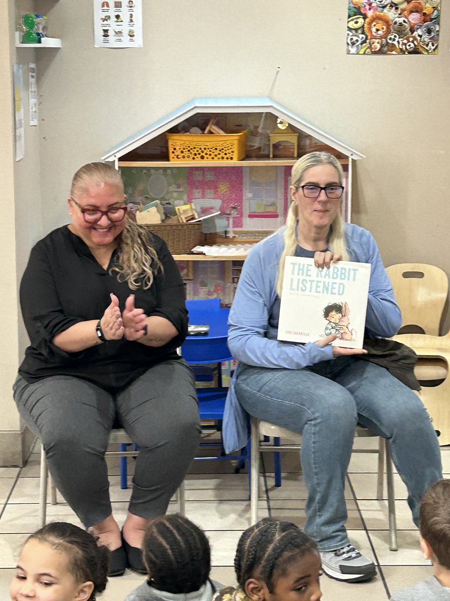 AstorServices's tweet photo. We’re so grateful to the staff from @EmpireCCasino who volunteered their time to read stories to the children at Astor’s Lawrence F. Hickey Center in celebration of Volunteer Month. Your compassion made a meaningful difference and brought plenty of smiles along the way. https://t.co/66jNDW6uIX