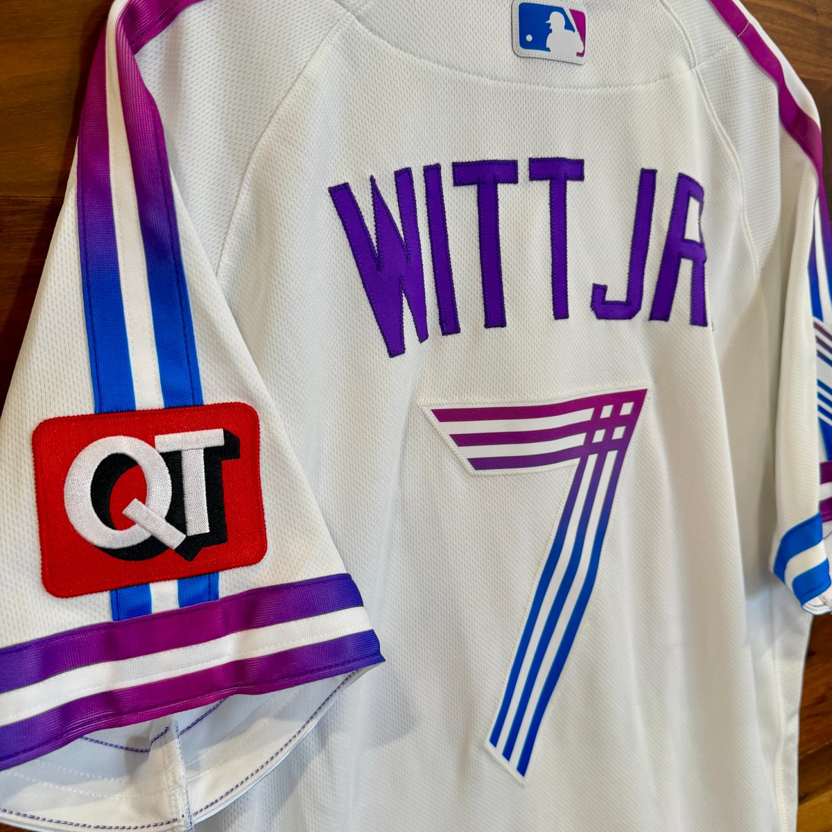 RoyalsAuthentic's tweet photo. Our auction is live and ready for bids! Visit https://t.co/00w7gzgq4v to see this game-used Bobby Witt Jr. City Connect debut jersey! https://t.co/w3ctB4jEfq