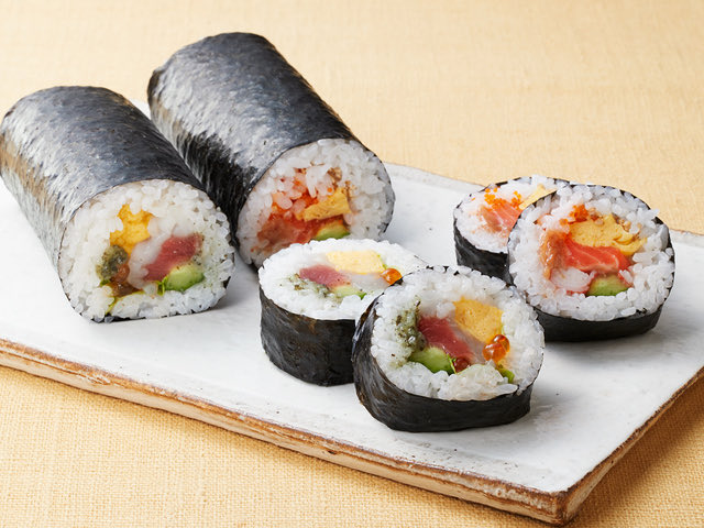 ムキデザ│グラフィックデザイナー tweet media