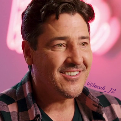 lacah_12's tweet photo. Happy #ManCrushMonday the #BHFamily #bhsisters #JonGirls #JonathanKnight #JordanKnight 🫶🏻🤖Honoring my #MCM Jonathan as always but also wanted to speak my mind about a feeling growing up! Watch read share if you want💜 #BHLove 💞 #StepbyStep 🫂 #StillKids 💞 #loveeternal 💜♾ https://t.co/ISQ8QwvPFw