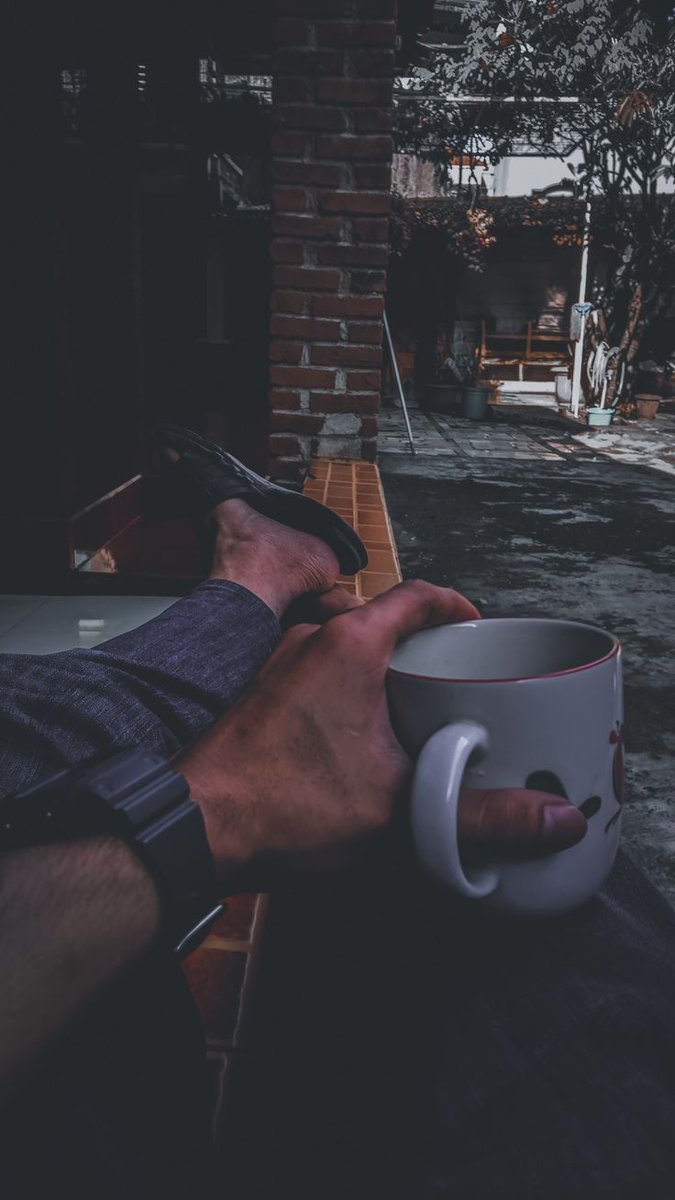 lynxchizzy's tweet image. Life begins with coffee
#Coffee #Reel