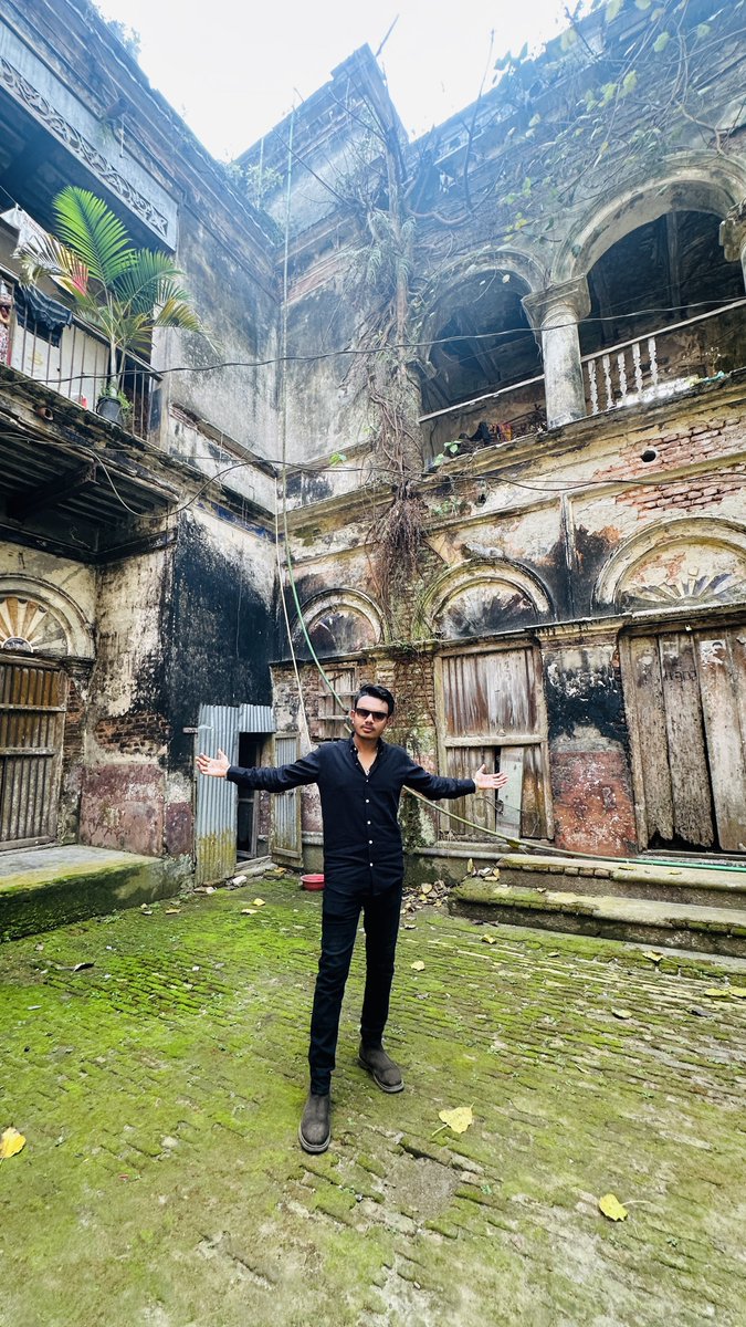 ridwanislam02's tweet photo. Lost in the beauty of these historical marvels. 

  @ridwanislam02     #followers 
#historicalplace #foryou #Munshiganj #ridwan https://t.co/qbiuFVfG0C