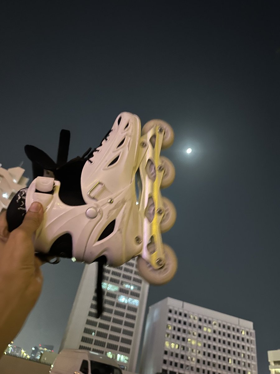 Aazameins's tweet image. I could have fixed my sleeping schedule but well ohh adrenaline ✨✨🙋🏻‍♂️
#Skates