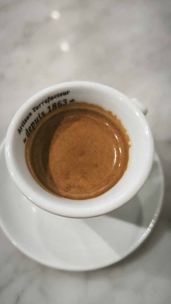 La Joie Du Peuple tweet media