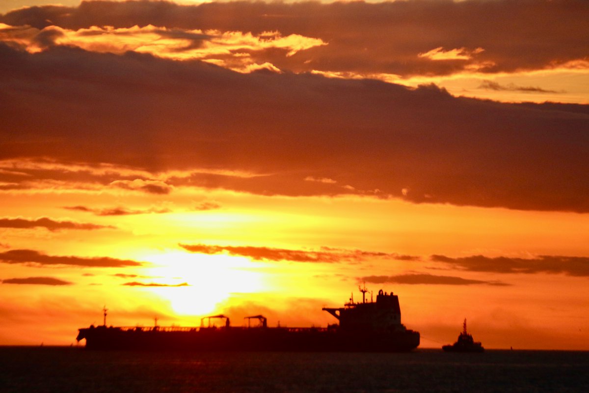 snapandgo222's tweet image. Brrrr, that was a cold evening at the beach, #sunsets #fishing #RAF #seascapes #ships