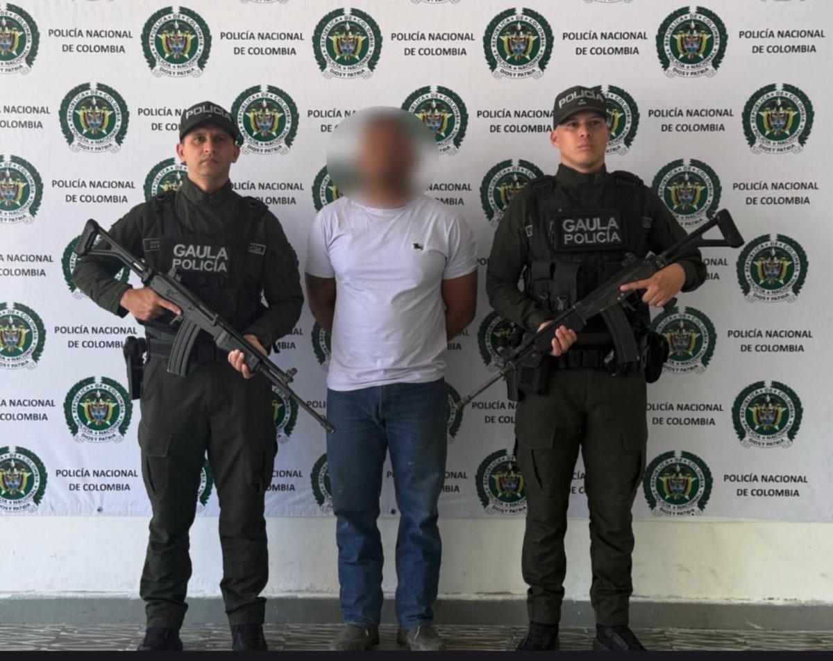 Caracol_Cali's tweet image. #Seguridad | En un operativo de las autoridades en #Cali y #Tuluá en #ValledelCauca y #Pereira en #Risaralda, se capturaron cuatro personas responsables de varios homicidios de conductores de empresas de transporteen #Guacarí, #Ginebra y #Caicedonia durante 2024 y 2025.