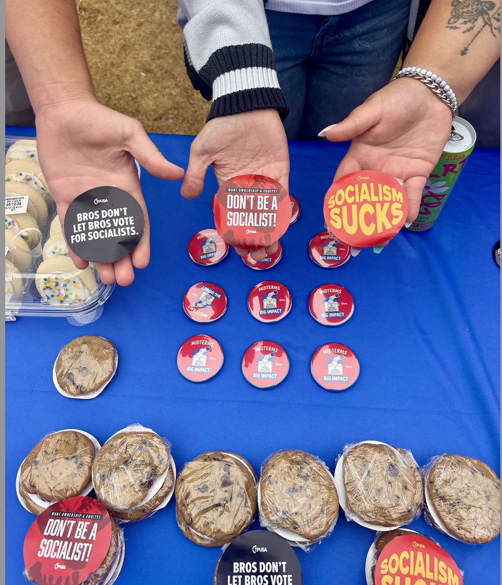 CKrepil's tweet photo. Don't Crumble to Socialism! Had a great day handing out cookies with TPUSA at Coastal Carolina University! @tpusastudents https://t.co/mXyAKlItQd