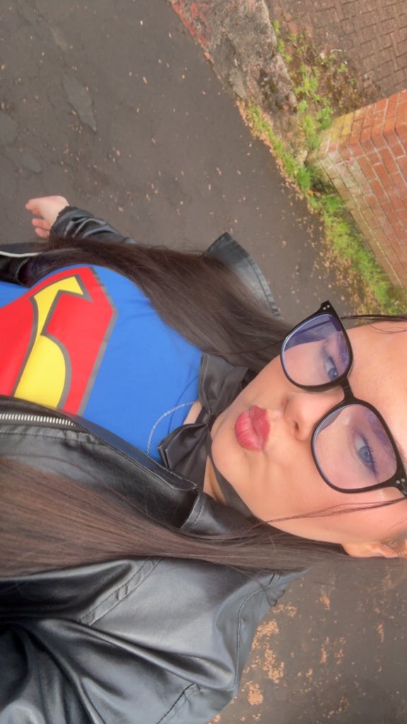 eva ౨ৎ tweet media