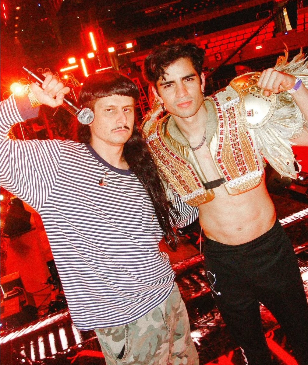 chrisᴬᴬ tweet media